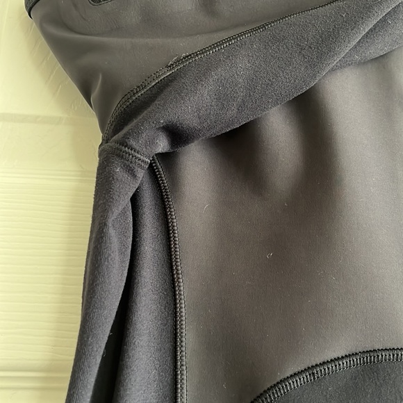 Lululemon Run Draft Dodger Jacket - good used condition - Picture 13 of 15